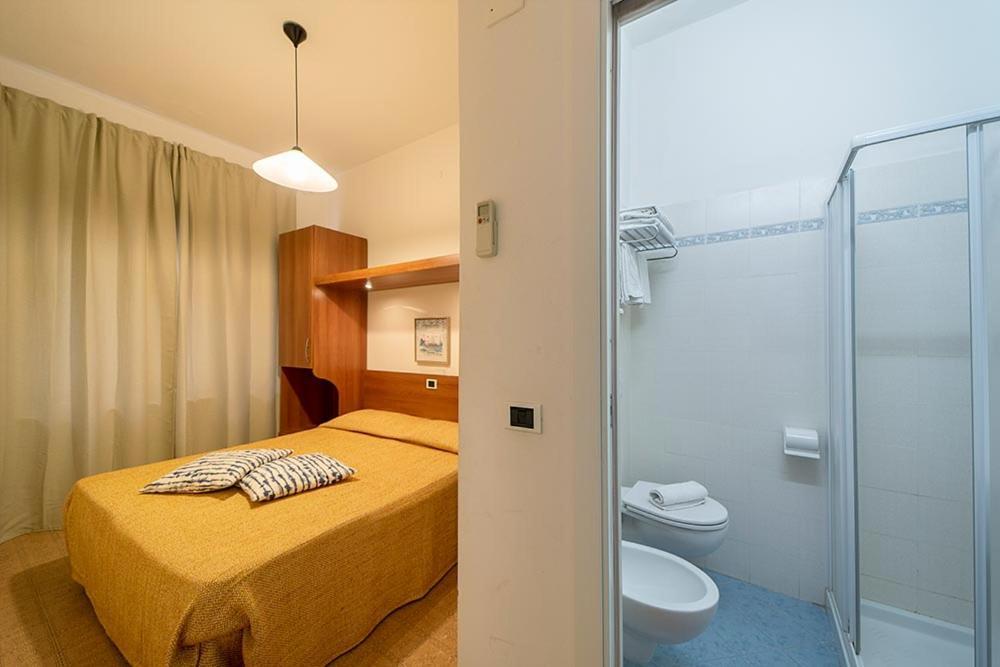 Hotel Belmare Porto Azzurro Bagian luar foto